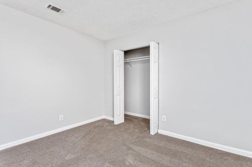 320 Emerald Grn Ct, Atlanta GA 30349-8420 exterior