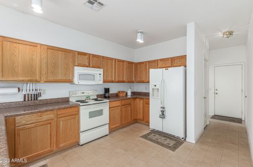 6953 Nantucket St, Chandler AZ 85249-4460 exterior