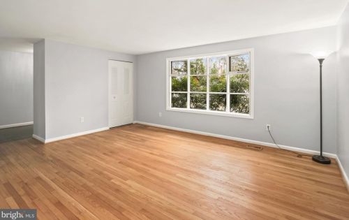 2115 Hanover St, Silver Spring MD 20910-2103 exterior