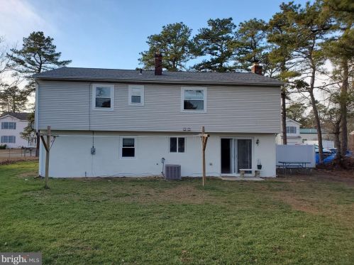 205 Blackfoot Trl, Browns Mills NJ 08015-6214 exterior