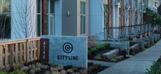 4740 32nd Ave, Seattle WA  98118-1702 exterior