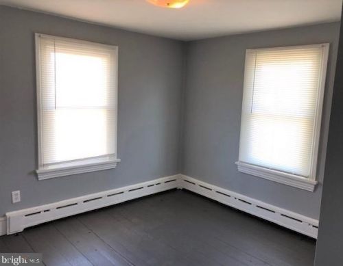 481 Spruce St, Pottstown PA 19464-4624 exterior