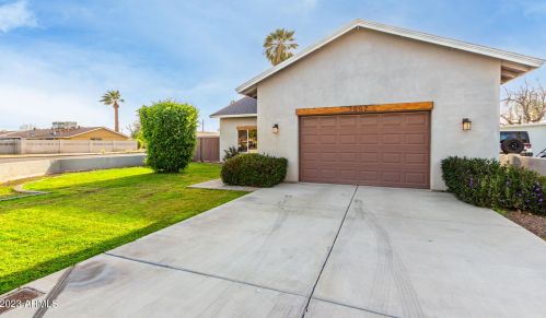 7002 14th Ave, Phoenix AZ  85021-8669 exterior