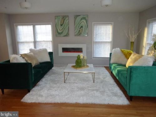 845 Barnaby St, Washington DC 20032-3942 exterior