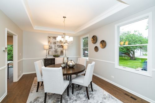 254 3rd St, Elmhurst IL  60126-2460 exterior