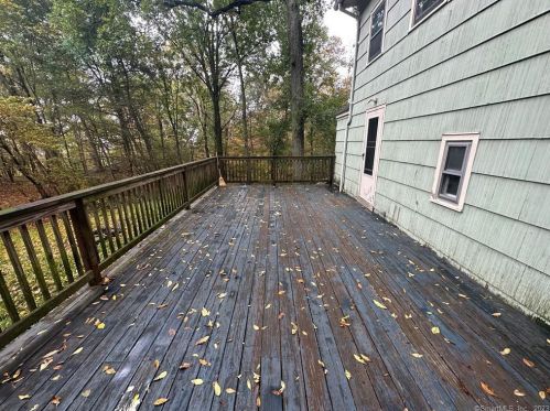 19 Kulas Ter, Seymour CT 06483-2715 exterior