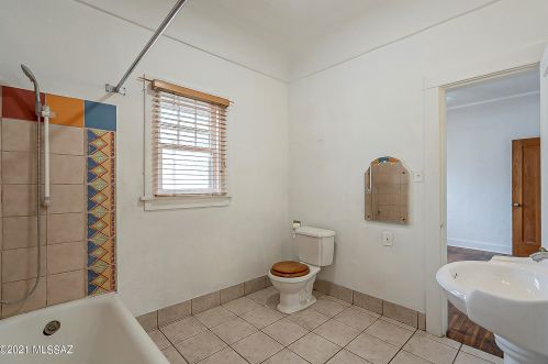 1338 Grant Rd, Tucson AZ 85712-2307 exterior