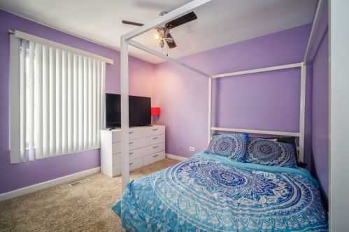 4131 Brentwood Ln, Waukegan IL 60087-1810 exterior