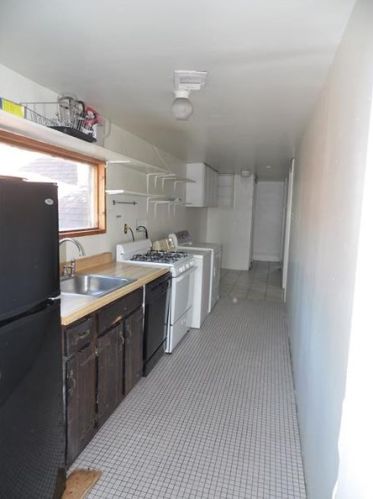 220 Emerson St, Pittsburgh PA 15206-3904 exterior