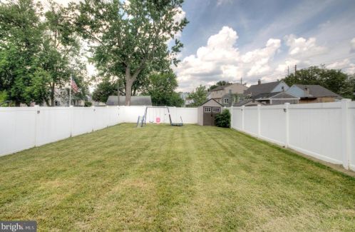 213 5 Ave, Runnemede NJ 08078-1308 exterior