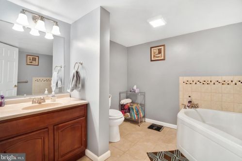 713 Marley Ave, Glen Burnie MD 21060-6952 exterior