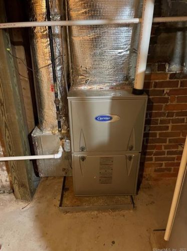 23 Mechanic St, Killingly CT 06239-1918 exterior