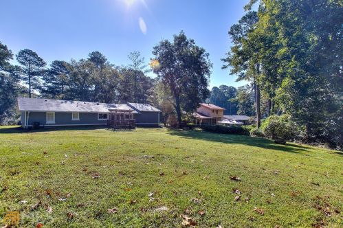 4495 Kent Rd, Atlanta GA  30337-5205 exterior