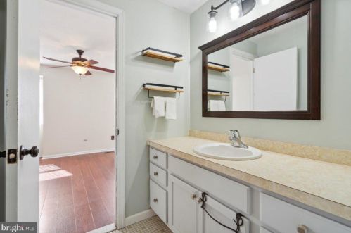 54 Orch Ct, Limerick PA 19468-2913 exterior