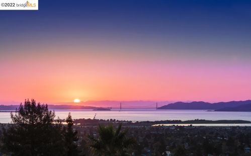 2710 Cedar St, Berkeley CA 94702-1345 exterior