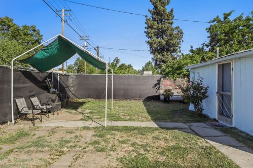 613 14th St, Modesto CA 95354-2504 exterior