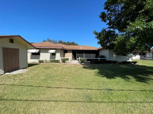 642 Curtis St, Fort Pierce FL 34983-1916 exterior