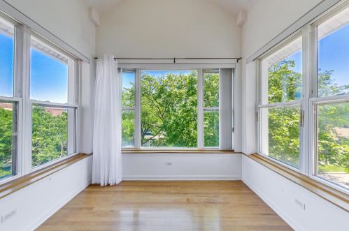 4844 Spaulding Ave, Chicago IL 60625-5205 exterior