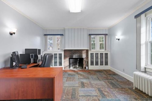 458 Main St, Meriden CT 06451-5090 exterior