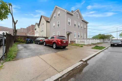 13 Regent Ave, Providence RI  02908-5502 exterior