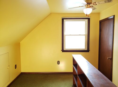 207 Earl Ave, Joliet IL 60436-1904 exterior