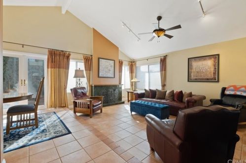 2171 Snowberry Rd, Tustin CA 92780-6931 exterior