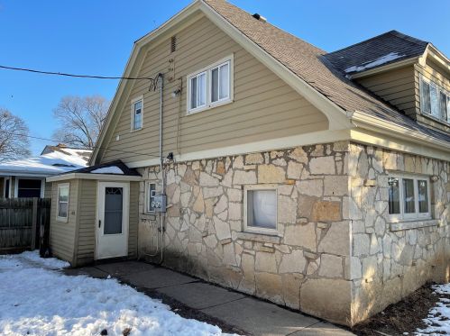 6759 54th St, Milwaukee, WI 53223-5954