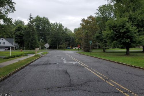 1133 Papen Rd, Bridgewater NJ 08807-1358 exterior