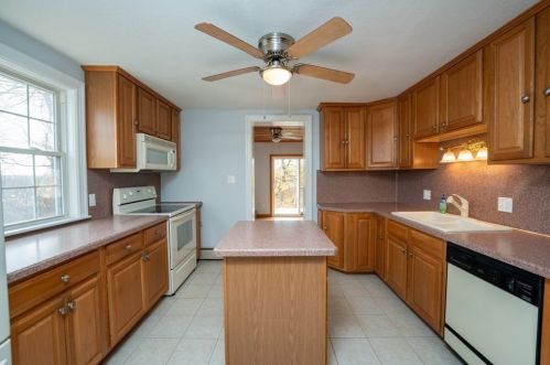 119 Highland Ave, West Springfield MA 01089-1017 exterior