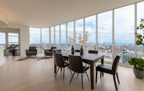 1141 Old World 3rd St, Milwaukee WI  53203-1101 exterior