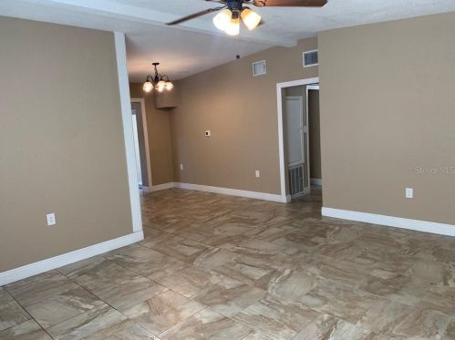 5917 Bolling Dr, Orlando FL 32808-6010 exterior