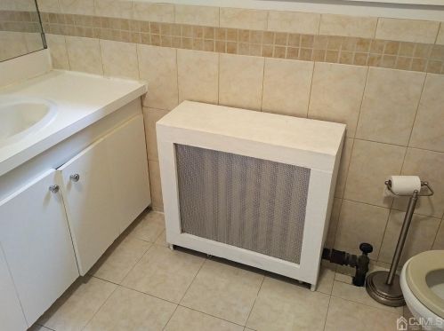 748 Ctr St, Green Brook NJ 08812-1510 exterior