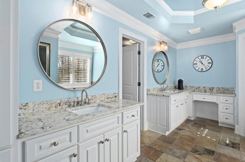 1021 Madeline Ln, Atlanta GA  30350-4024 exterior