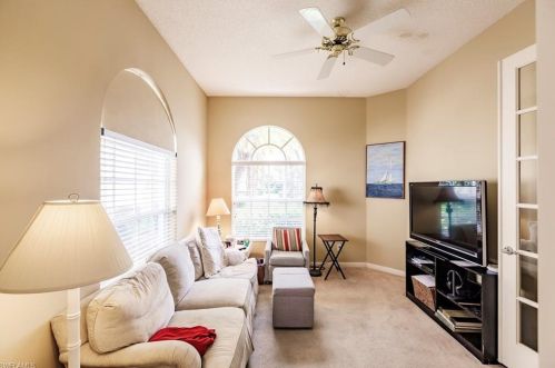 3432 Donoso Ct, Naples FL 34109-1395 exterior