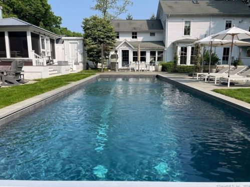 113 North Ave, Westport CT  06880-2727 exterior