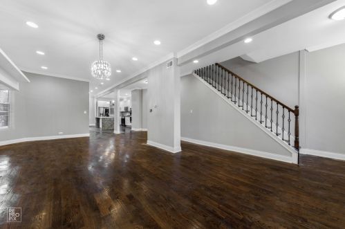 4620 Evans Ave, Chicago IL  60653-4214 exterior