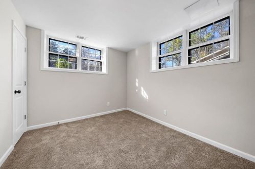 3740 High Pt Ln, Atlanta GA 30331-7906 exterior