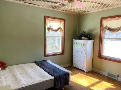 554 Fremont St, Bull Valley IL 60098-3905 exterior