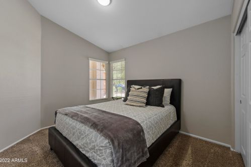 14821 42nd St, Phoenix AZ 85050-3377 exterior