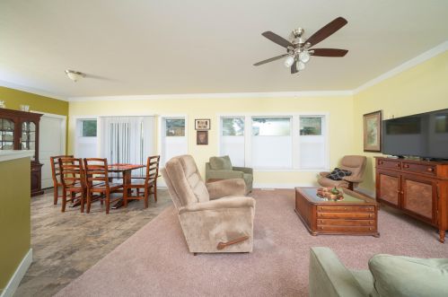 2626 Avalon Woods Dr, Kalamazoo MI 49024-7733 exterior