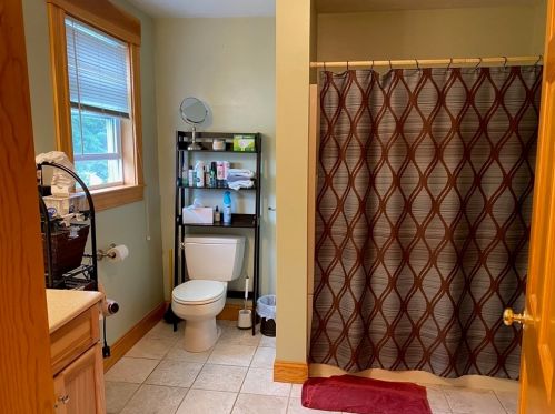 135 Lk St, Webster MA 01570-2023 exterior