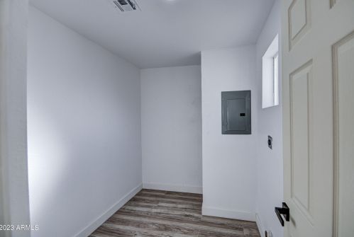 8224 25th St, Phoenix AZ  85042-7020 exterior