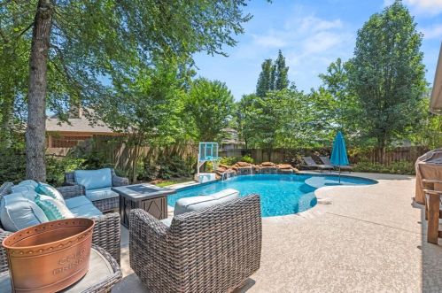 331 Kinderwood Trl, Montgomery TX 77316-2121 exterior