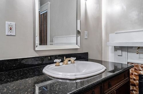 824 Briarcliff Pl, Atlanta GA 30306-3902 exterior