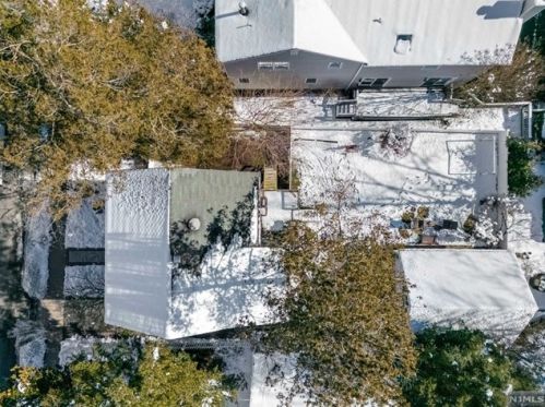 152 Madison Ave, Cresskill NJ 07626-1301 exterior