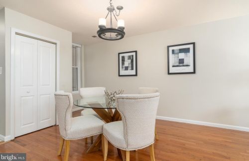 1357 Emerald St, Washington DC 20002-5431 exterior