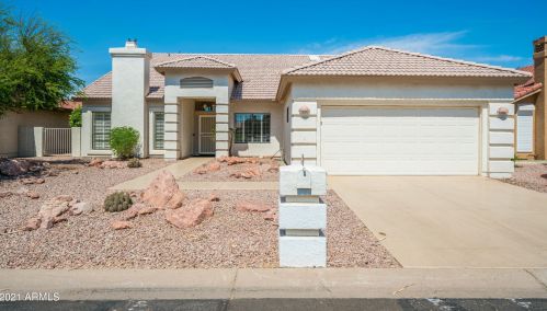 26014 Ribbonwood Dr, Chandler AZ  85248-8852 exterior