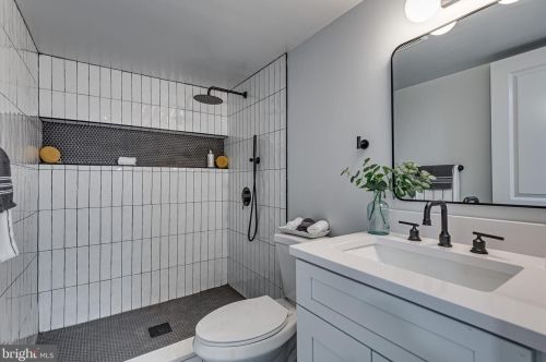 439 Newcomb St, Washington DC  20032-2650 exterior