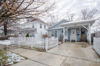 1121 Superior St, Aurora IL  60505-2722 exterior