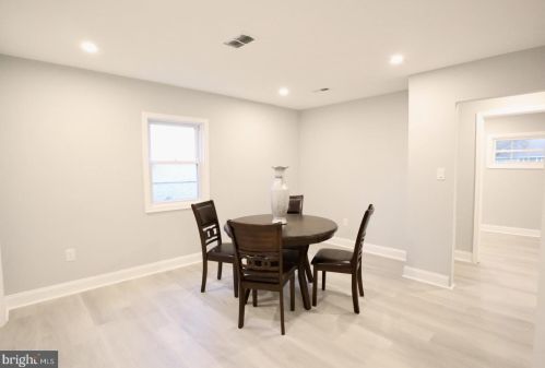 9314 Academy Rd, Philadelphia PA  19114-3523 exterior